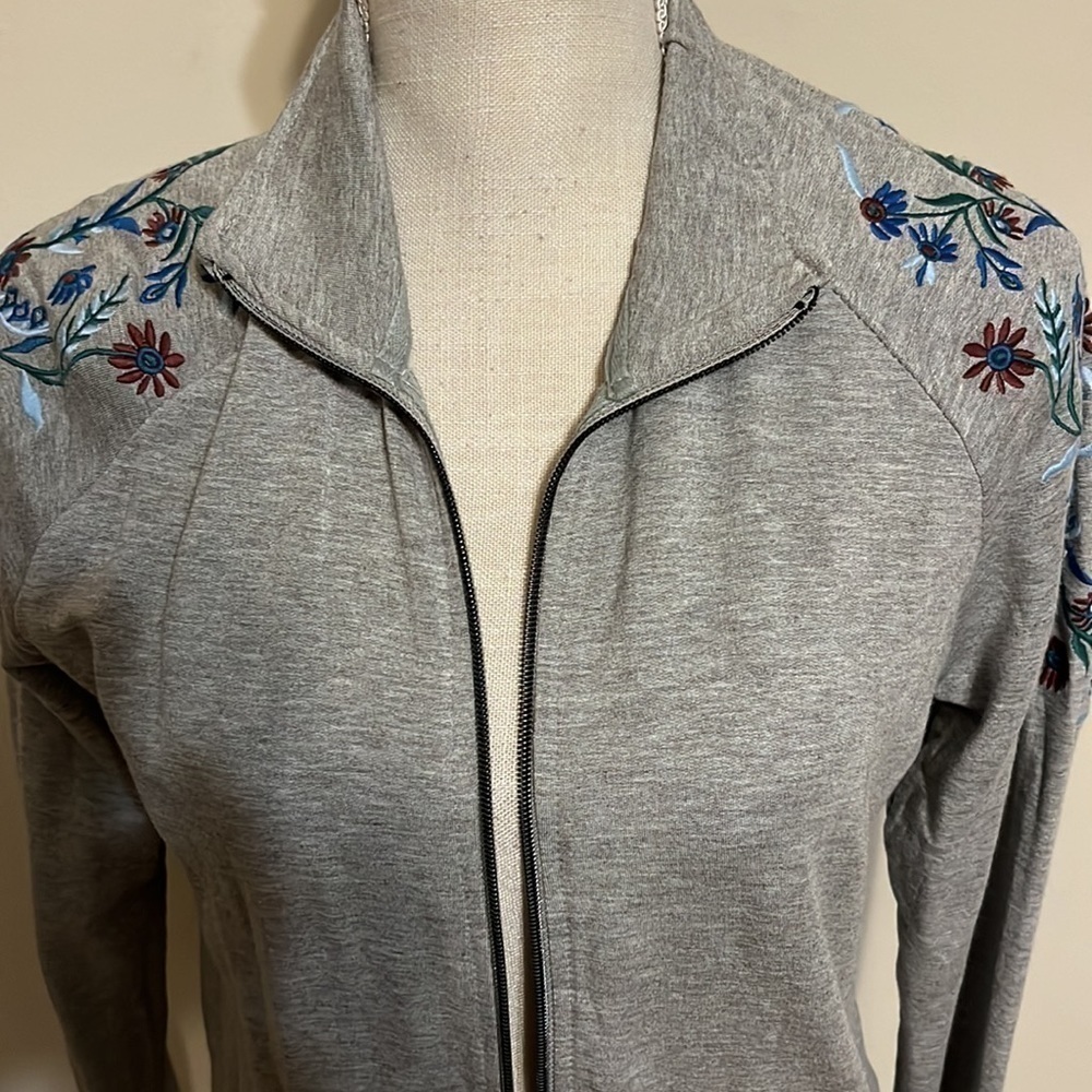 Gray fleece cardigan with embroidery , sz small - Picture 3 of 7